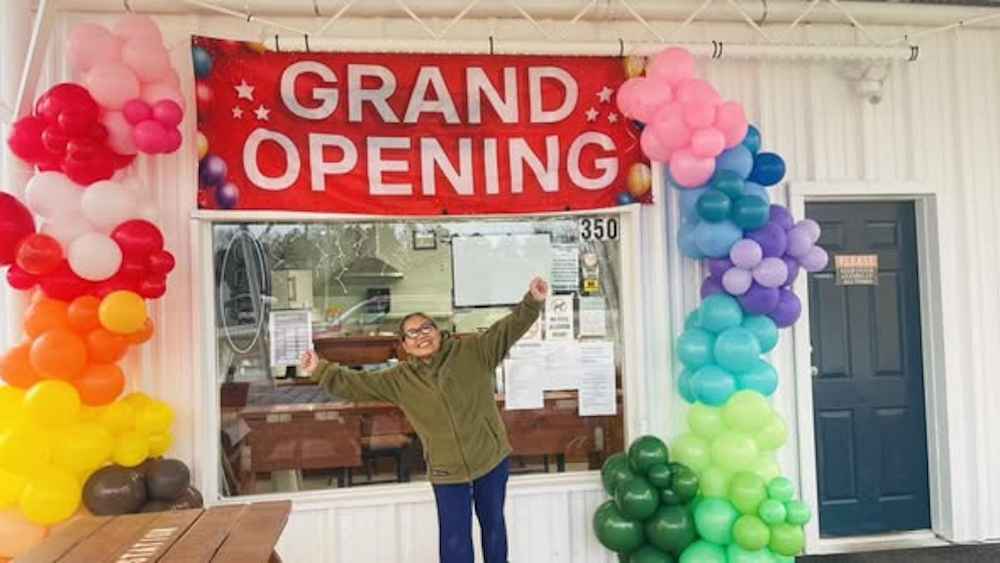 Mama Jen's Grand Opening